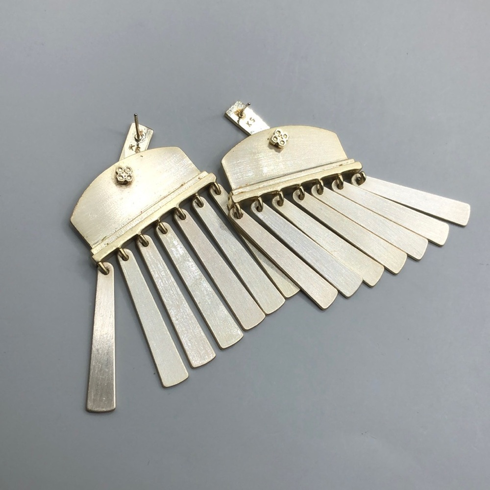 Kendra Scott Layne Statement Dangle Earrings In G… - image 5